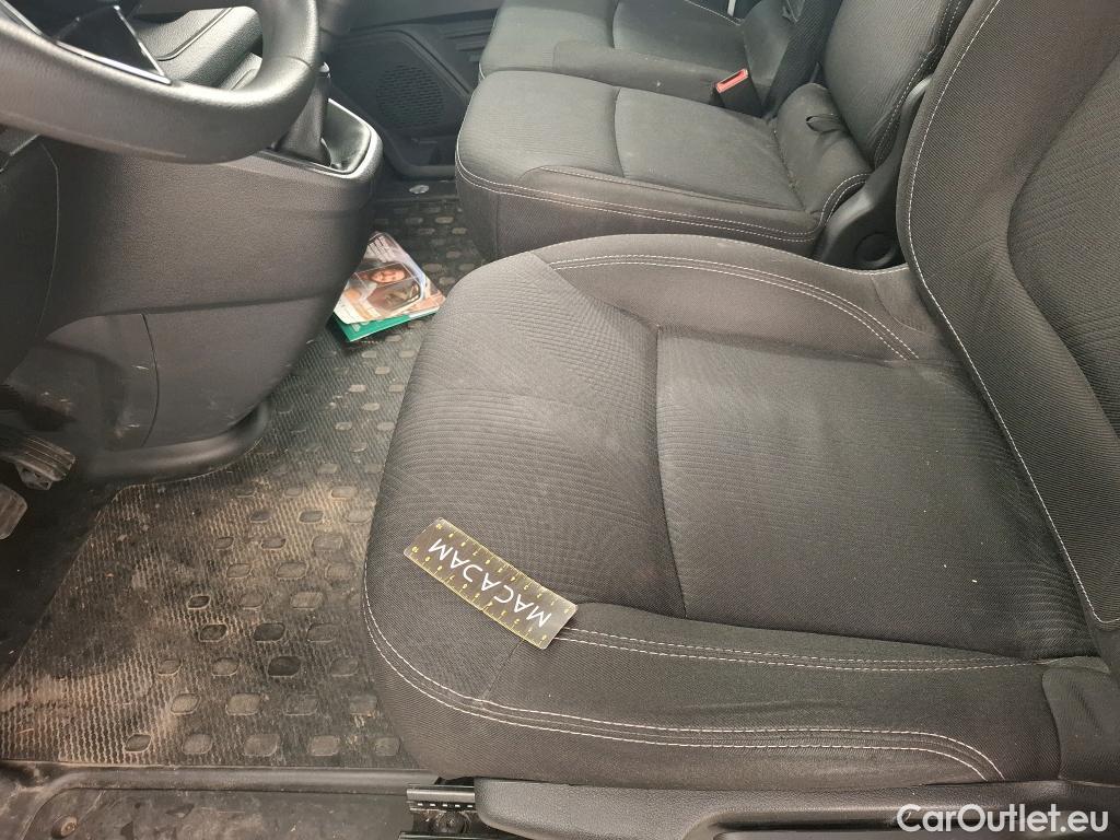  Renault  Trafic  Fourgon L2H1 3T Grand Confort 2.0 dCi 130CV BVM6 E6d #19