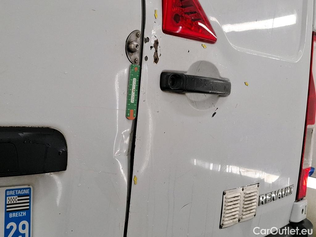  Renault  Master RENAULT  / 2014 / 4P / Fourgon tôlé &FG GCf Trac F3300 L1H1 dCi 110 Euro6 #19