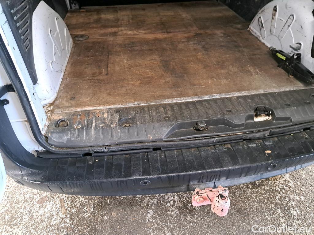  Renault  EXPRESS RENAULT Kangoo  / 2013 / 4P / Fourgonnette Grand Confort - Blue dCi 95 #25