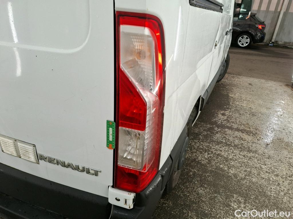  Renault  Master RENAULT  / 2014 / 4P / Fourgon tôlé &FG GCf Trac F3300 L1H1 dCi 110 Euro6 #48