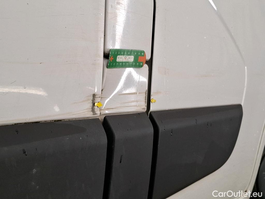  Renault  Master RENAULT  / 2014 / 4P / Fourgon tôlé &FG GCf Trac F3300 L1H1 dCi 110 Euro6 #32