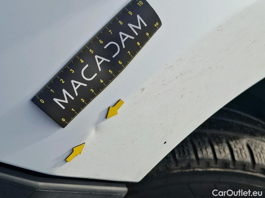  Renault  Master  III Fourgon L2H2 3 5 Grand Confort dCi #18