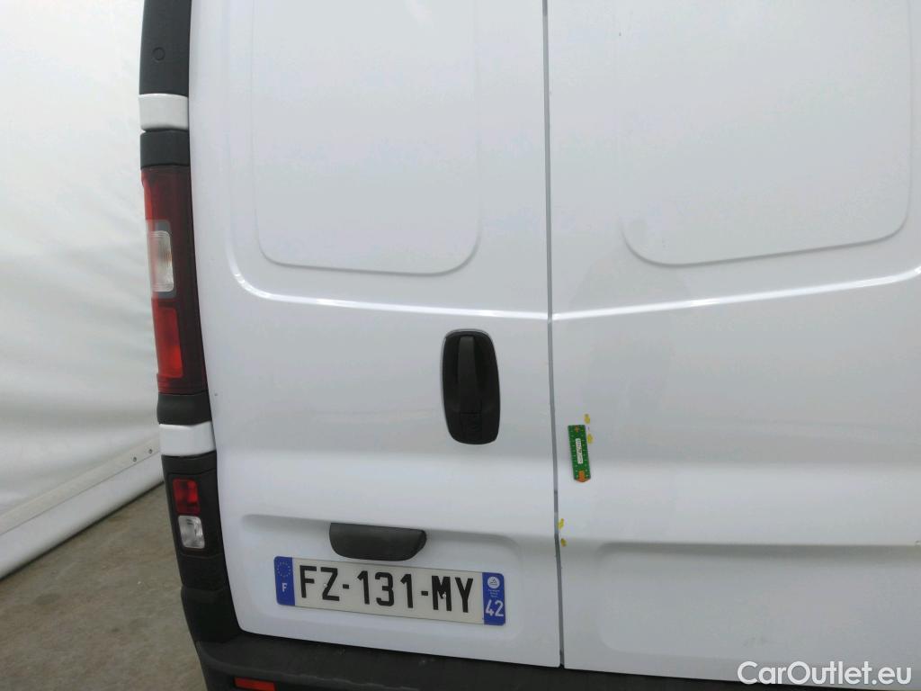  Renault  Trafic RENAULT  / 2019 / 4P / Fourgon tole NV FG GCF L2H2 1200 Energy dCi 145 #33