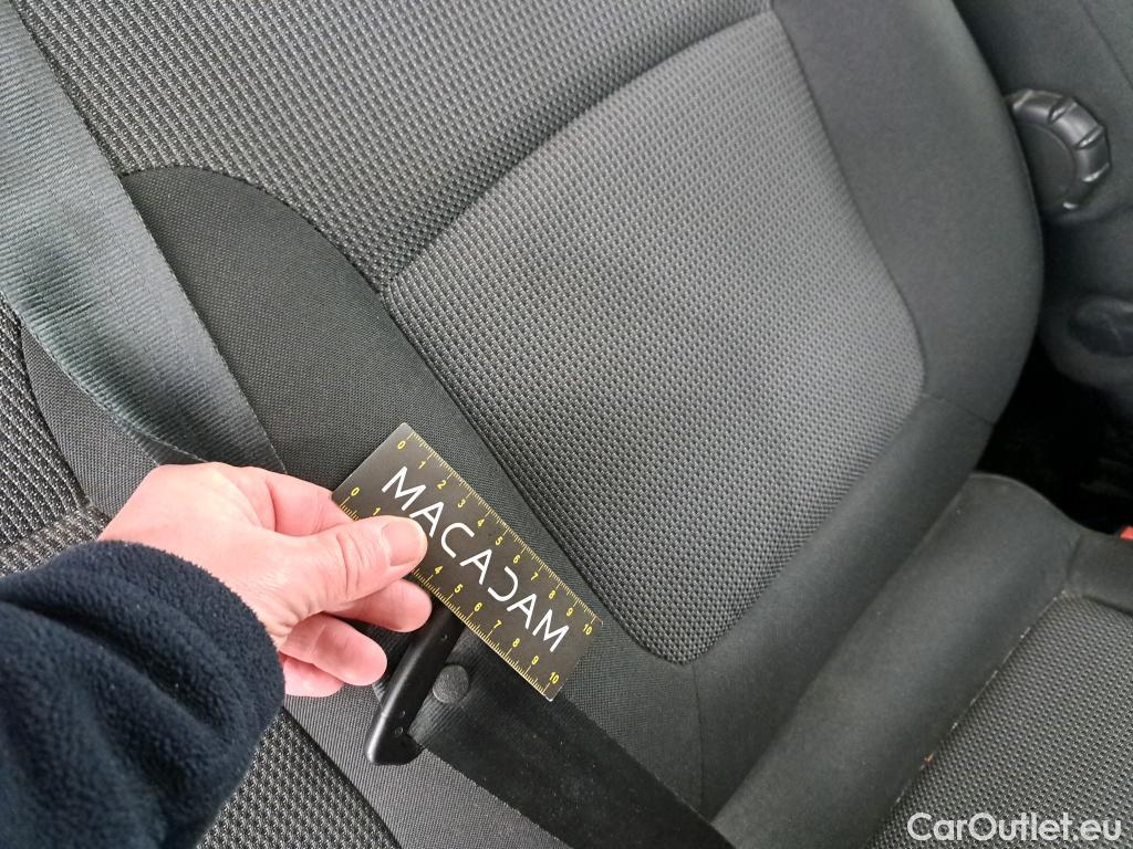  Renault  Trafic  Fourgon L1H1 2T8 Confort 2.0 dCi 110CV BVM6 E6d #52