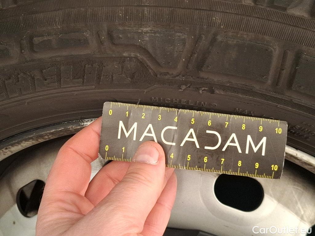  Renault  Trafic  Fourgon L2H1 3T Grand Confort 2.0 dCi 130CV BVM6 E6d #4