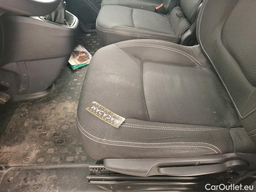  Renault  Trafic  Fourgon L2H1 3T Grand Confort 2.0 dCi 130CV BVM6 E6d #18