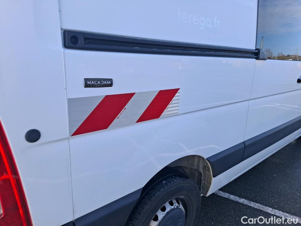  Renault  Master  III Fourgon L2H2 3 5 Grand Confort dCi #23