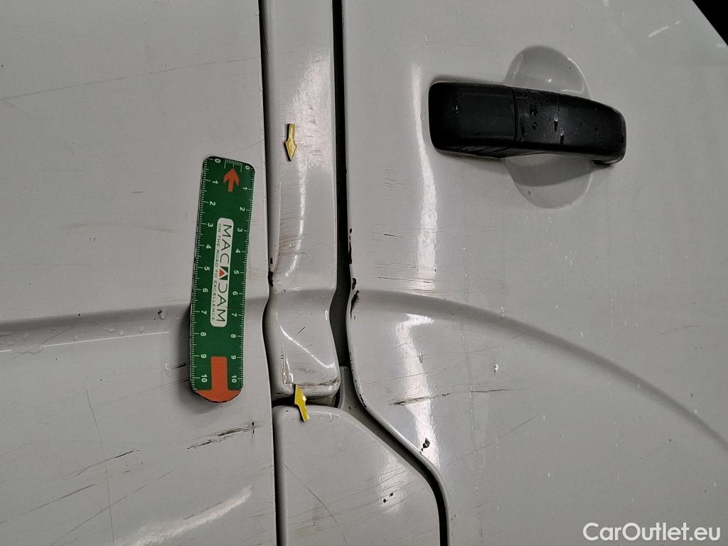  Renault  Master RENAULT  / 2014 / 4P / Fourgon tôlé &FG GCf Trac F3300 L1H1 dCi 110 Euro6 #33