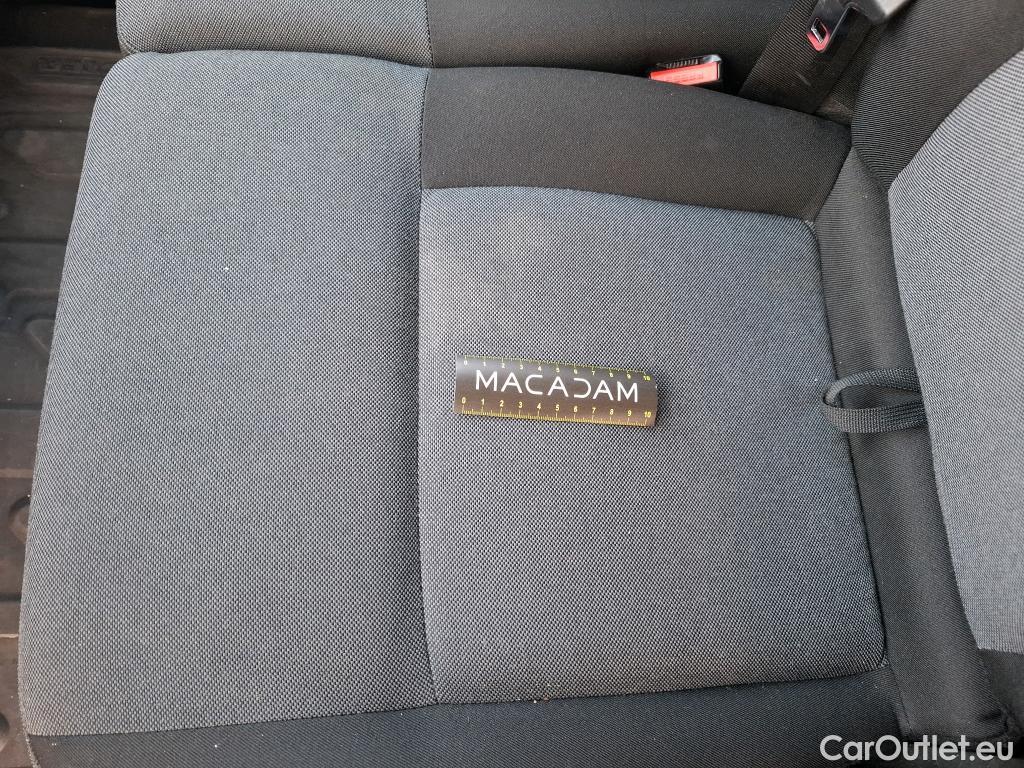  Renault  Master  III Fourgon L2H2 3 5 Grand Confort dCi #15