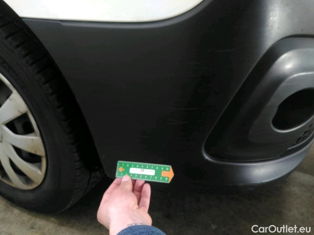  Renault  Trafic RENAULT  / 2019 / 4P / Fourgon tole NV FG GCF L2H2 1200 Energy dCi 145 #7