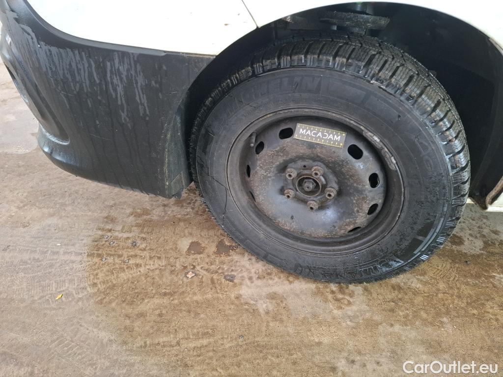  Renault  Trafic  Furgon Grand Confort L1H1 1000 1.6 dCi 120CV BVM6 E6 #48