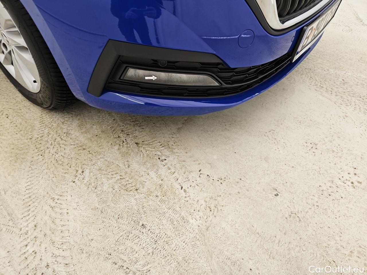  Skoda  Octavia 2.0 TDI 150CP Ambition DSG #9