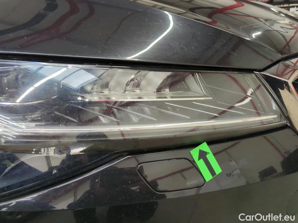  Skoda  Superb 2.0 TDI 150CP Style Combi DSG #40