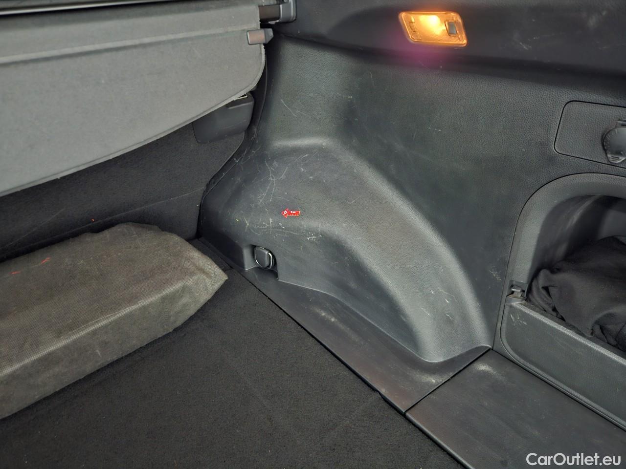  Toyota  RAV4 2.5 Hybrid Dynamic HSD E-CVT #32