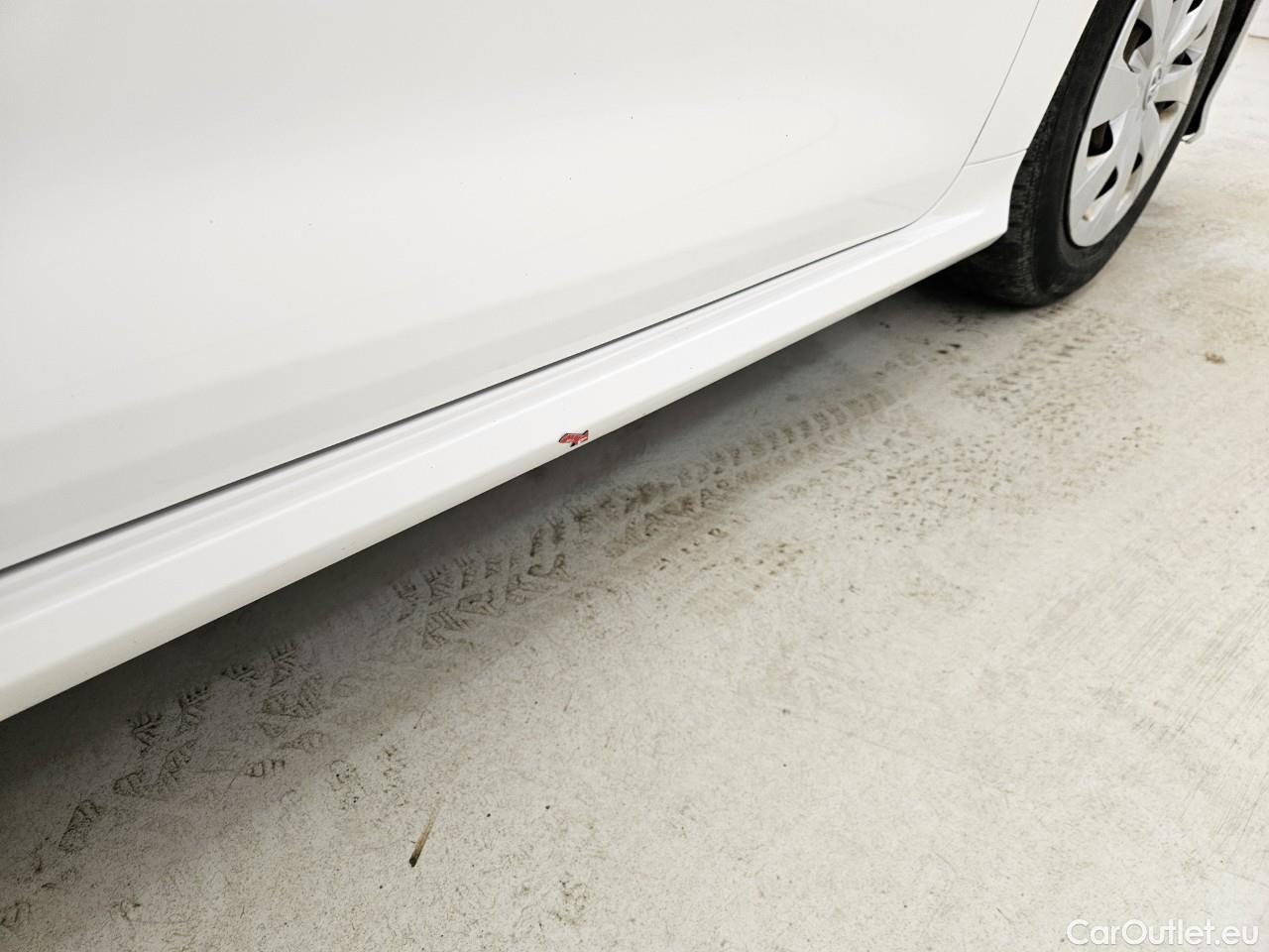  Toyota  Corolla 1.8 Hybrid Business HSD E-CVT #22