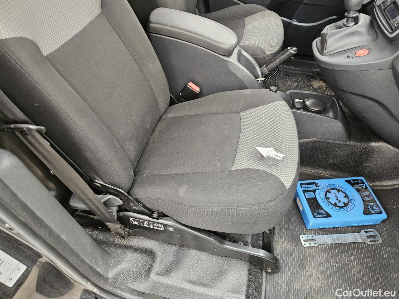  Renault  Kangoo 1.5 Blue dCi 95HP Maxi Confort #44