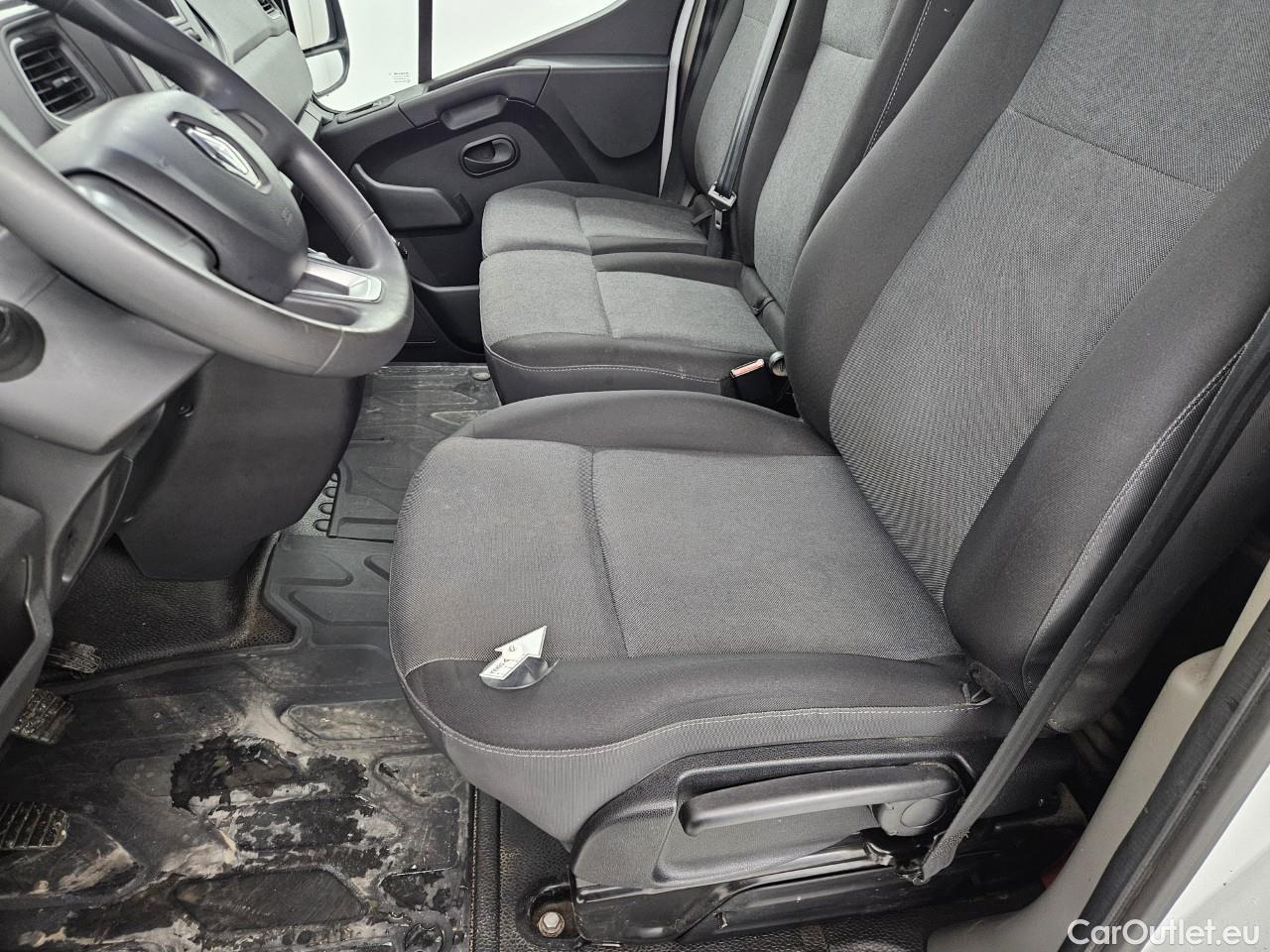  Renault  Master 2.3 Blue dCi 180CP Tractiune L2H2 #35