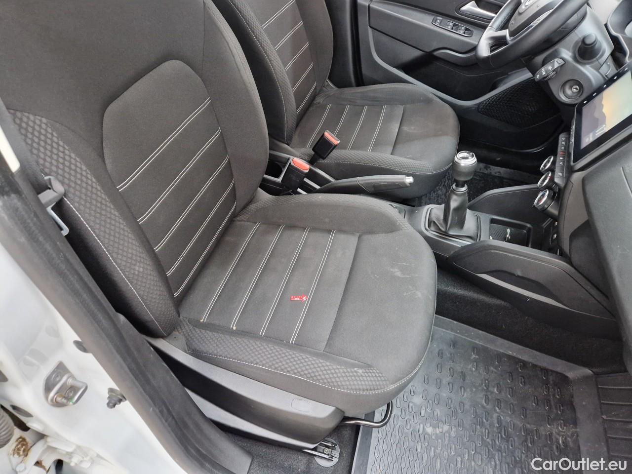  Dacia  Duster 1.5 Blue dCi 115CP Comfort 4WD #17