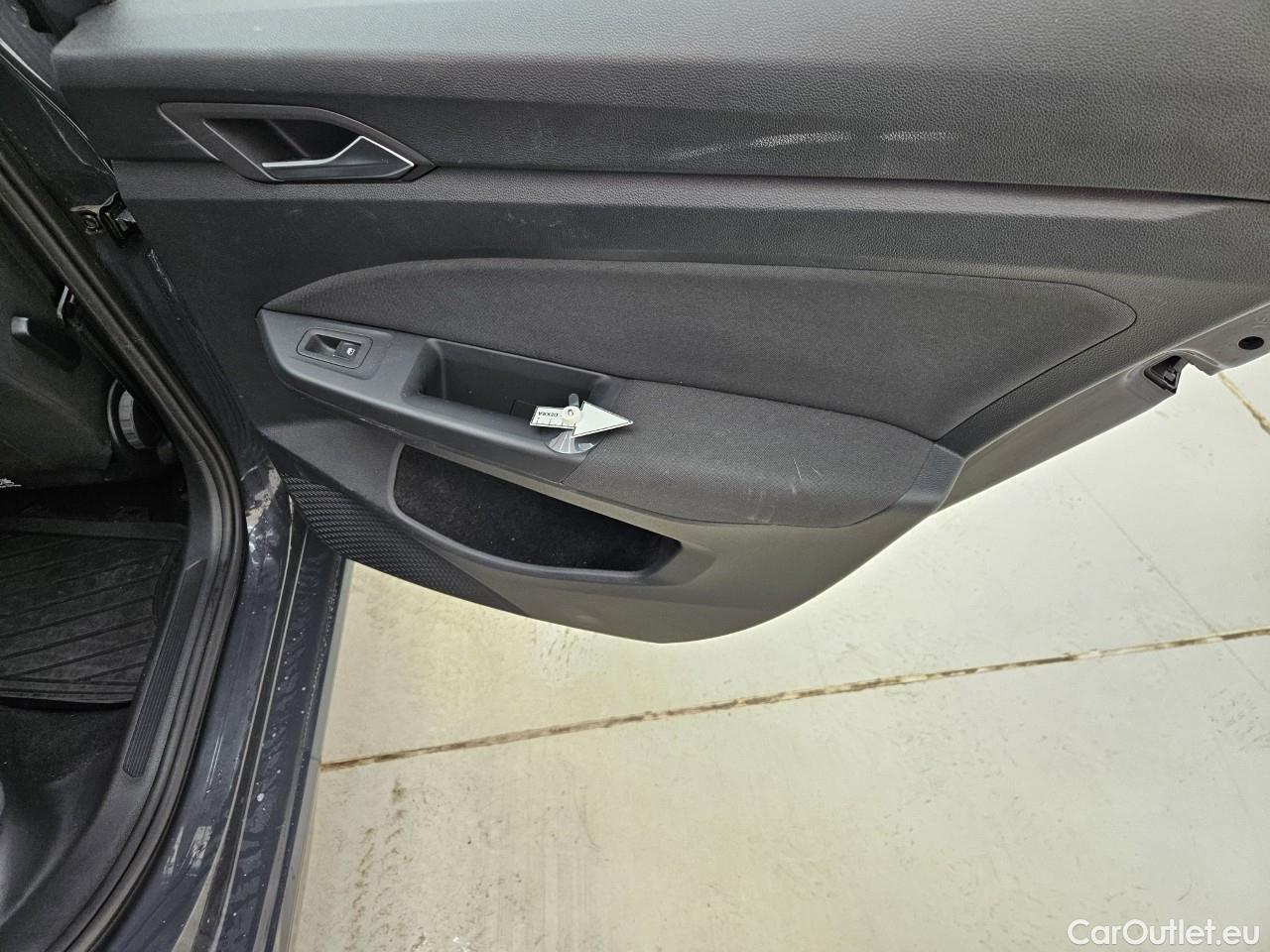  Volkswagen  Golf  2.0 TDI 116HP DSG Life Variant #56