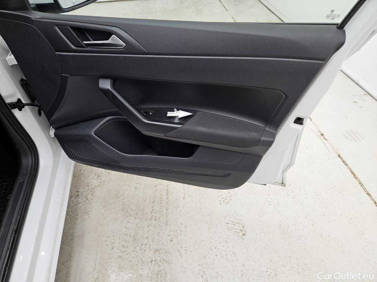  Volkswagen  Polo 1.0 80CP Trendline #54