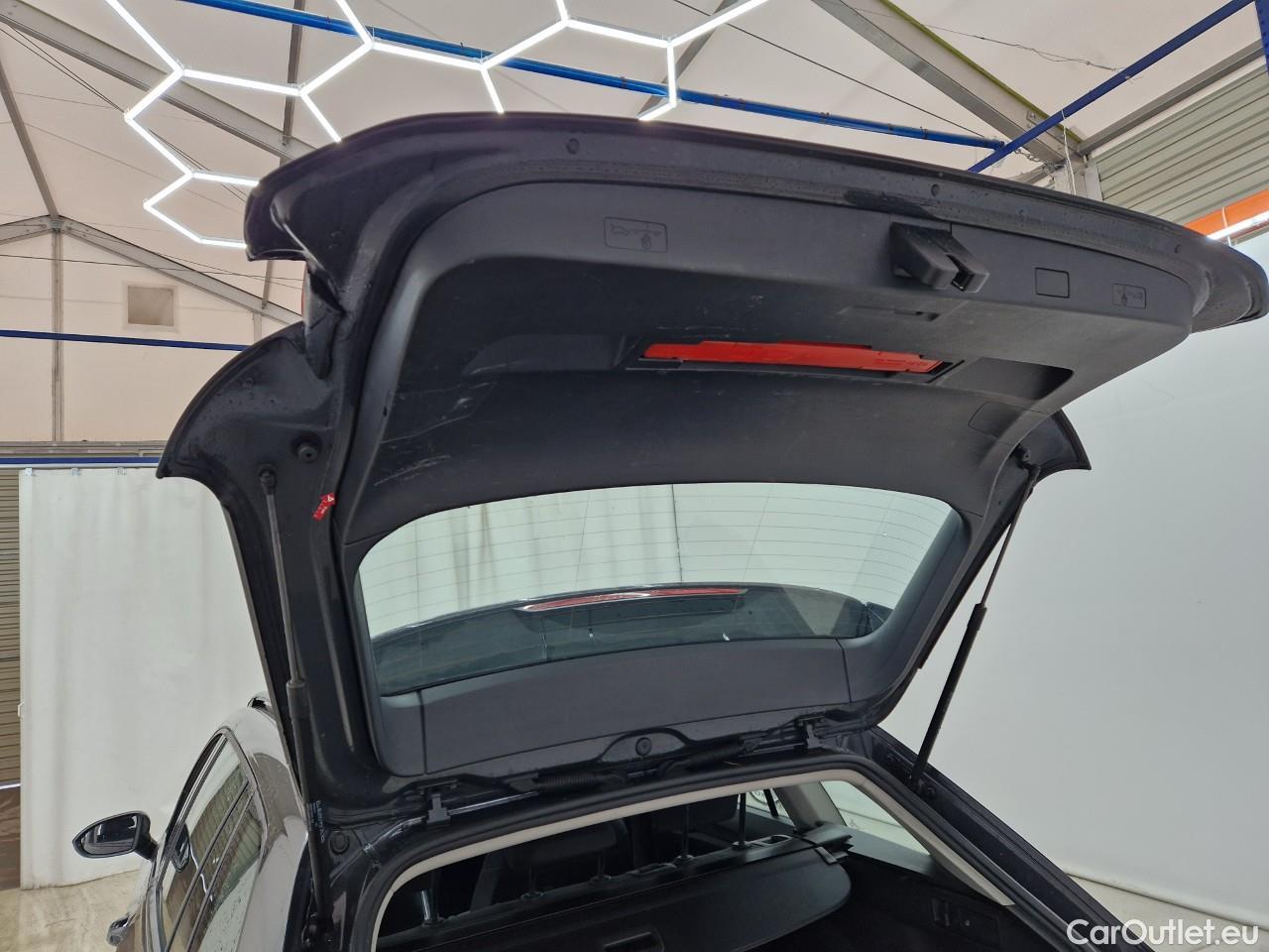  Volkswagen  Golf  2.0 TDI 116HP DSG Life Variant #25