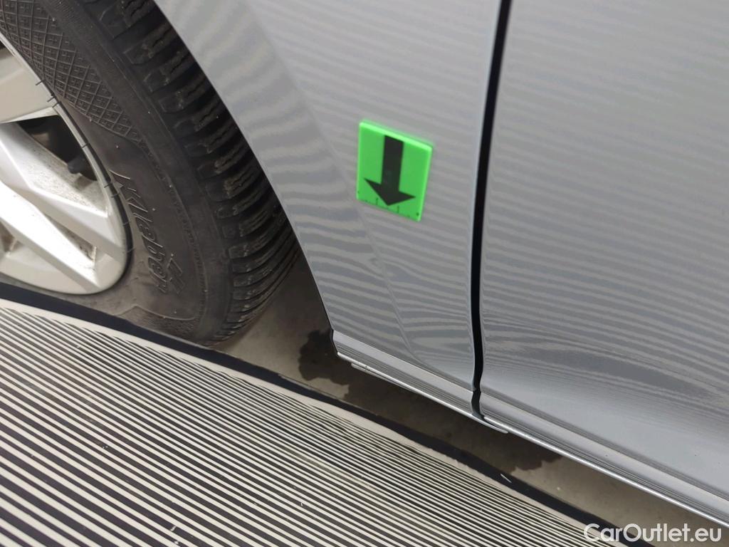  Volkswagen  Passat Comfortline 2.0 TDI DSG 150 CP #18