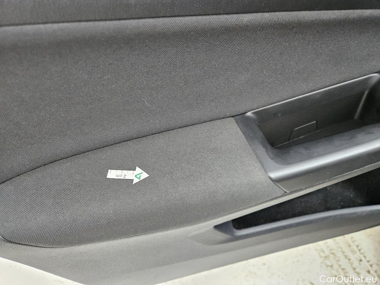  Volkswagen  Golf  2.0 TDI 116HP DSG Life Variant #40