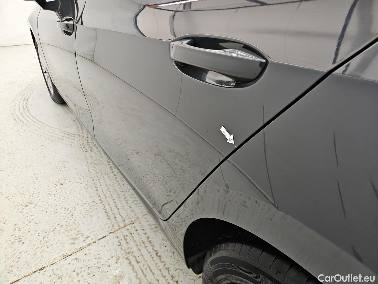  Volkswagen  Golf  2.0 TDI 116HP DSG Life Variant #38