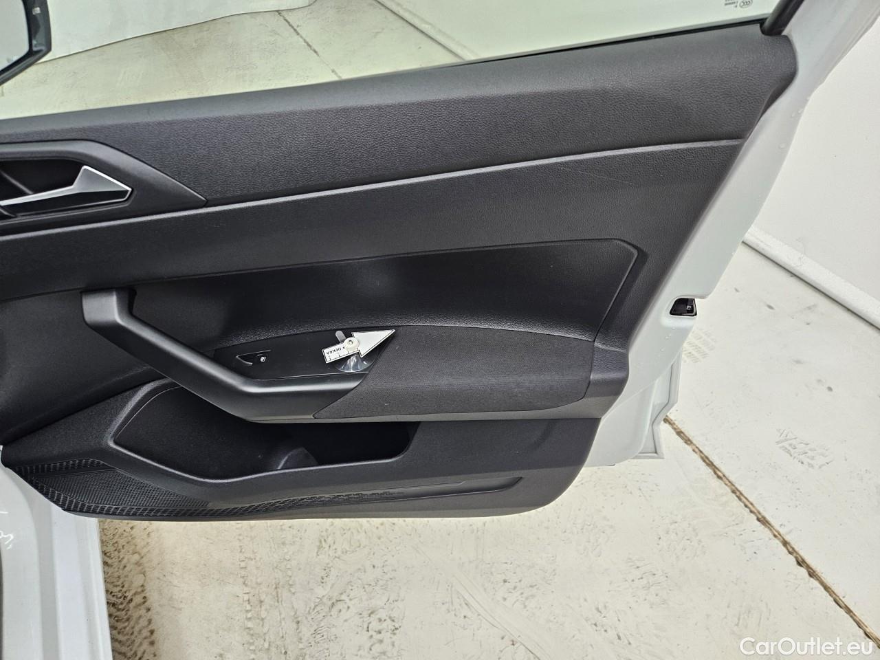  Volkswagen  Polo 1.0 80CP Trendline #48