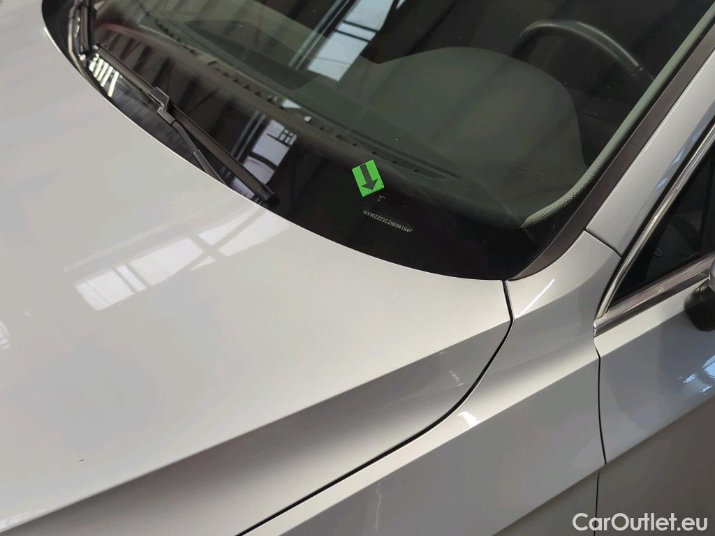  Volkswagen  Passat Comfortline 2.0 TDI DSG 150 CP #1