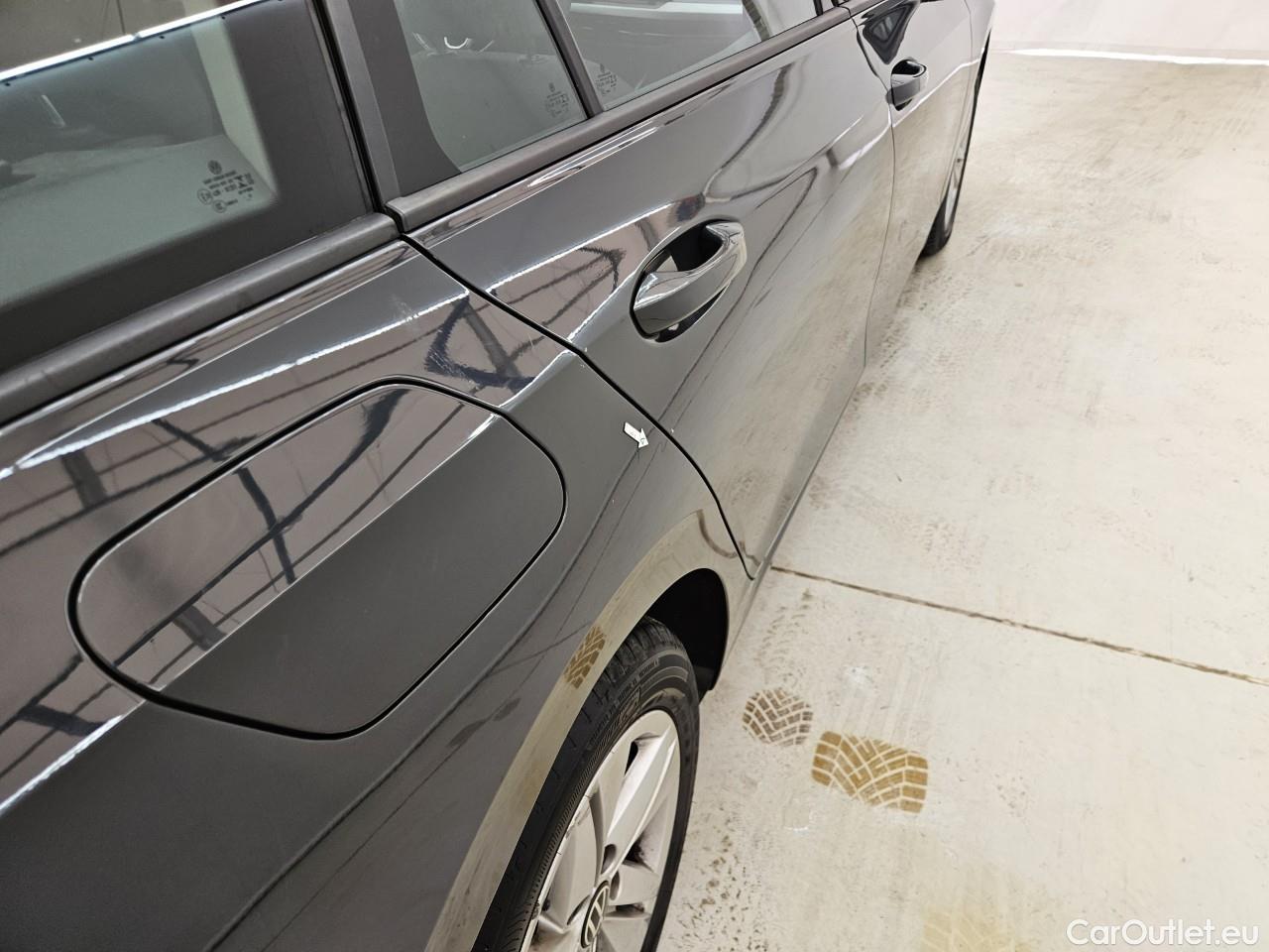  Volkswagen  Golf  2.0 TDI 116HP DSG Life Variant #28