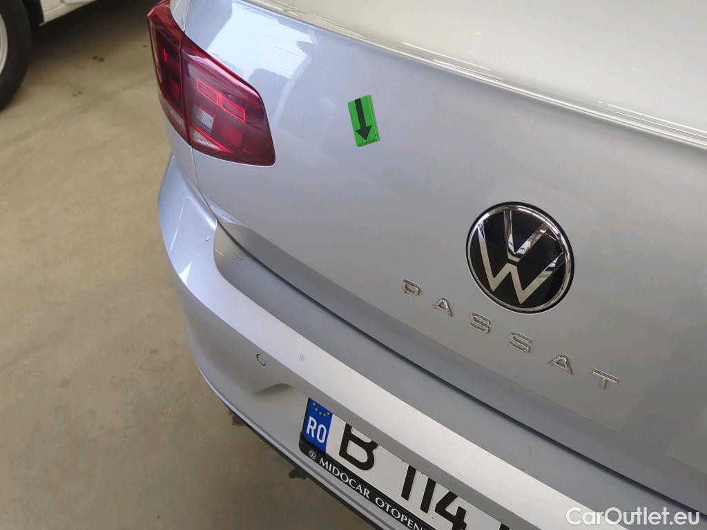  Volkswagen  Passat Comfortline 2.0 TDI DSG 150 CP #9