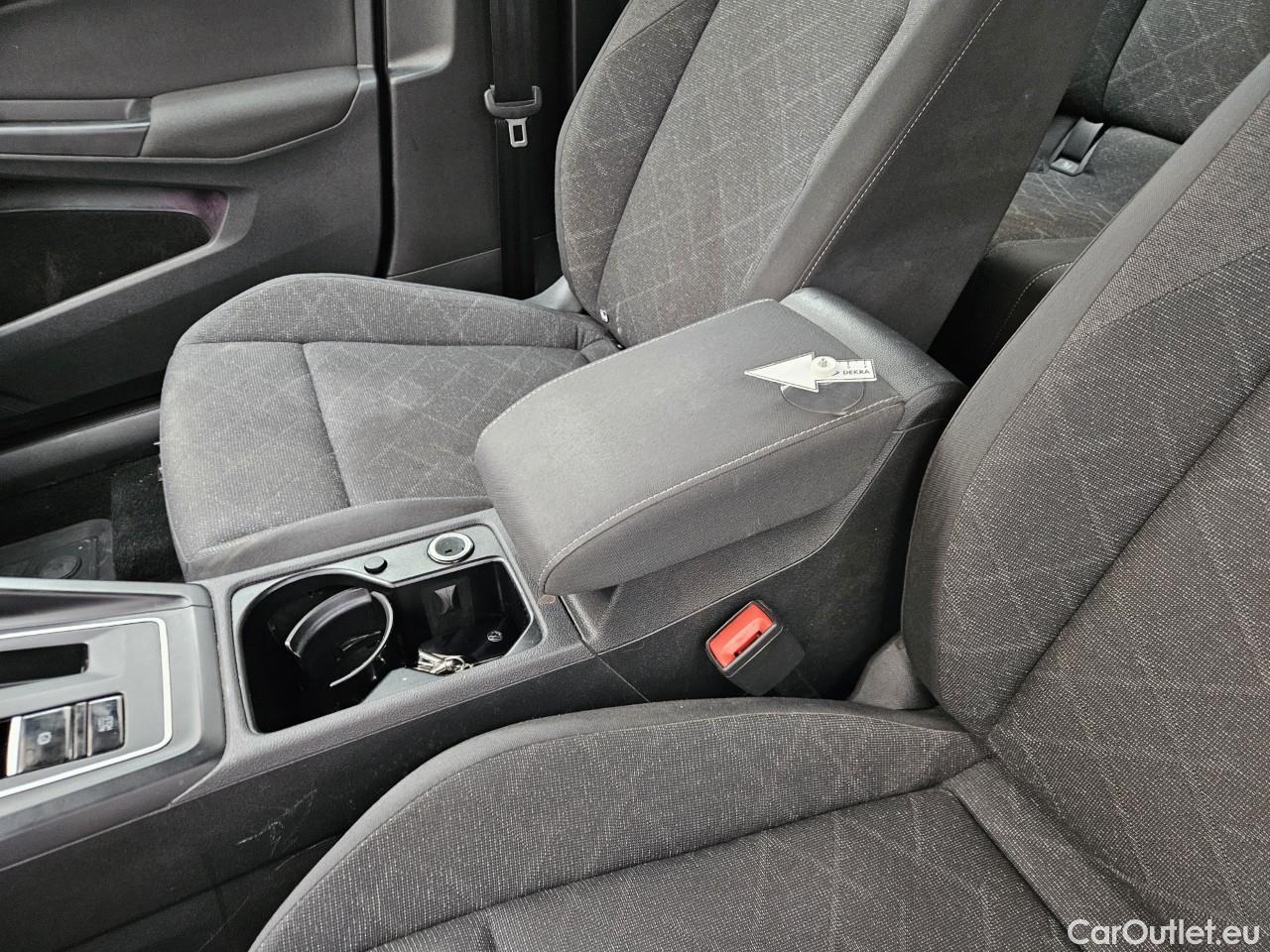  Volkswagen  Golf  2.0 TDI 116HP DSG Life Variant #44