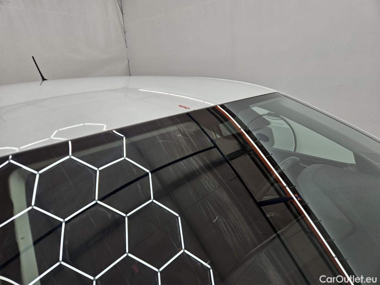  Volkswagen  Polo 1.0 80CP Trendline #40