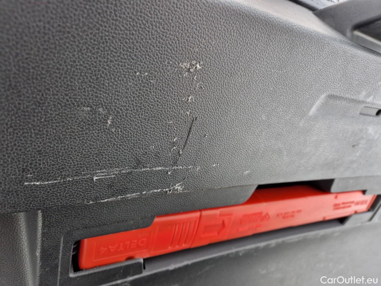  Volkswagen  Golf  2.0 TDI 116HP DSG Life Variant #26