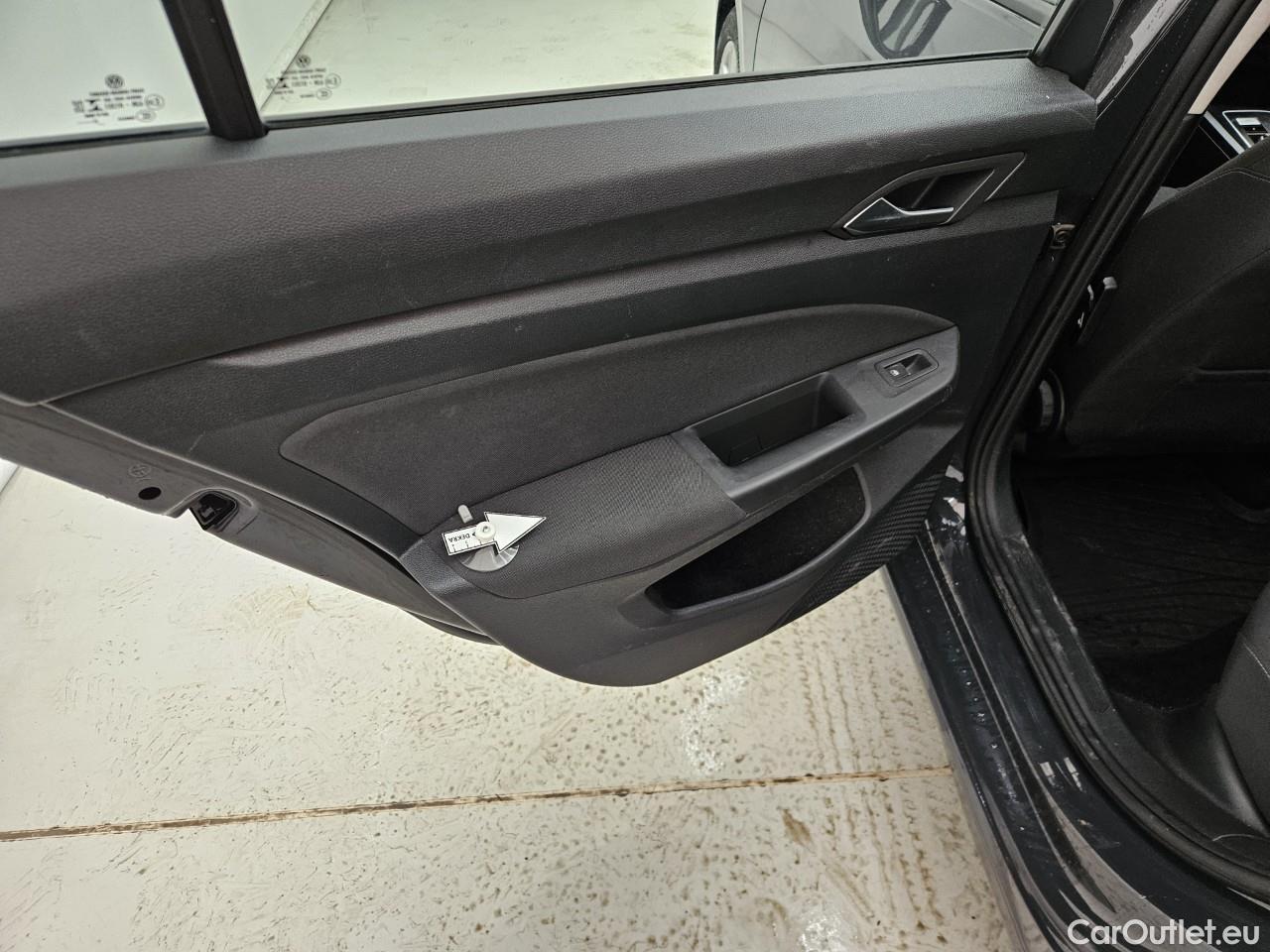  Volkswagen  Golf  2.0 TDI 116HP DSG Life Variant #62