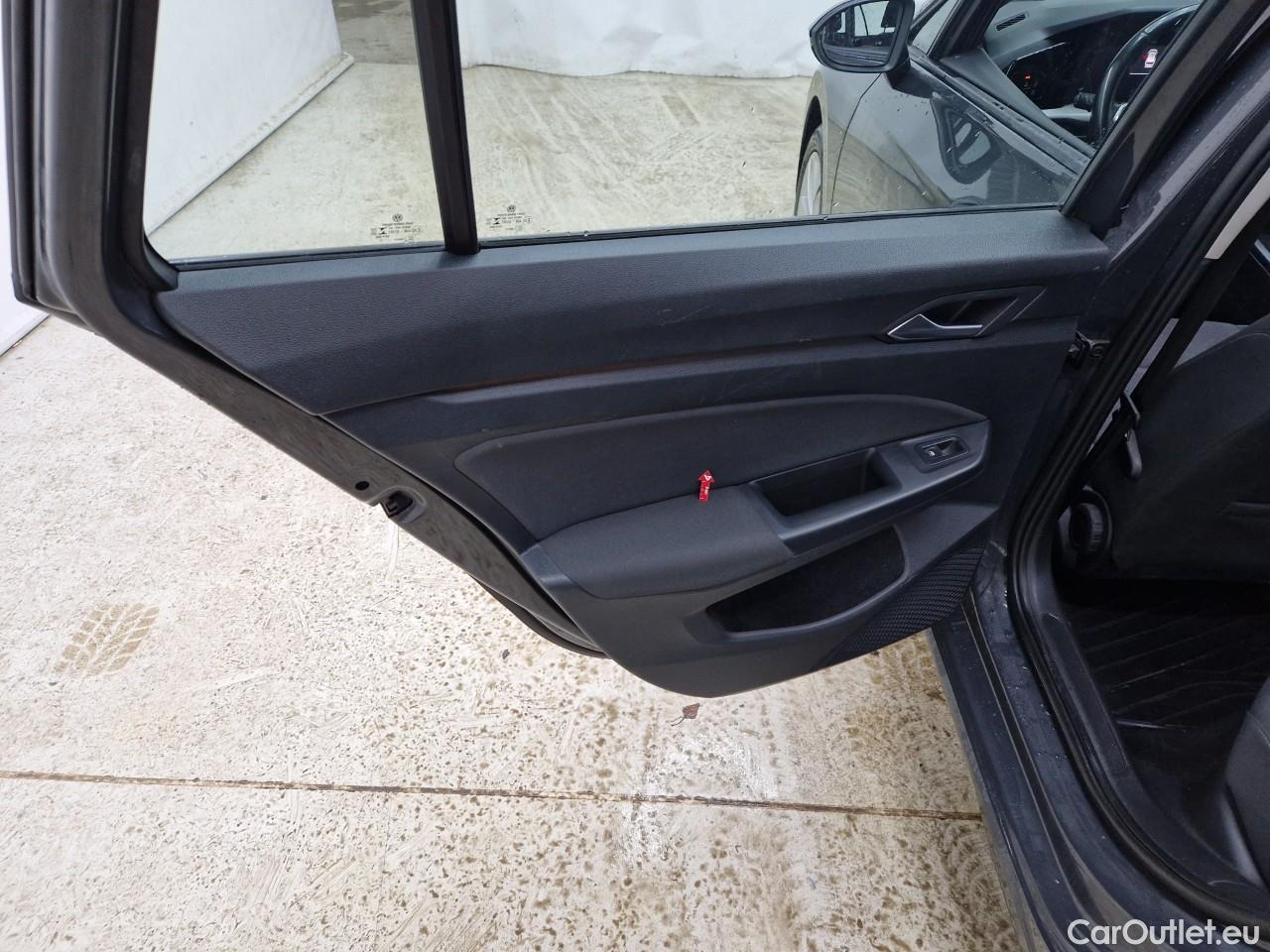  Volkswagen  Golf  2.0 TDI 116HP DSG Life Variant #33