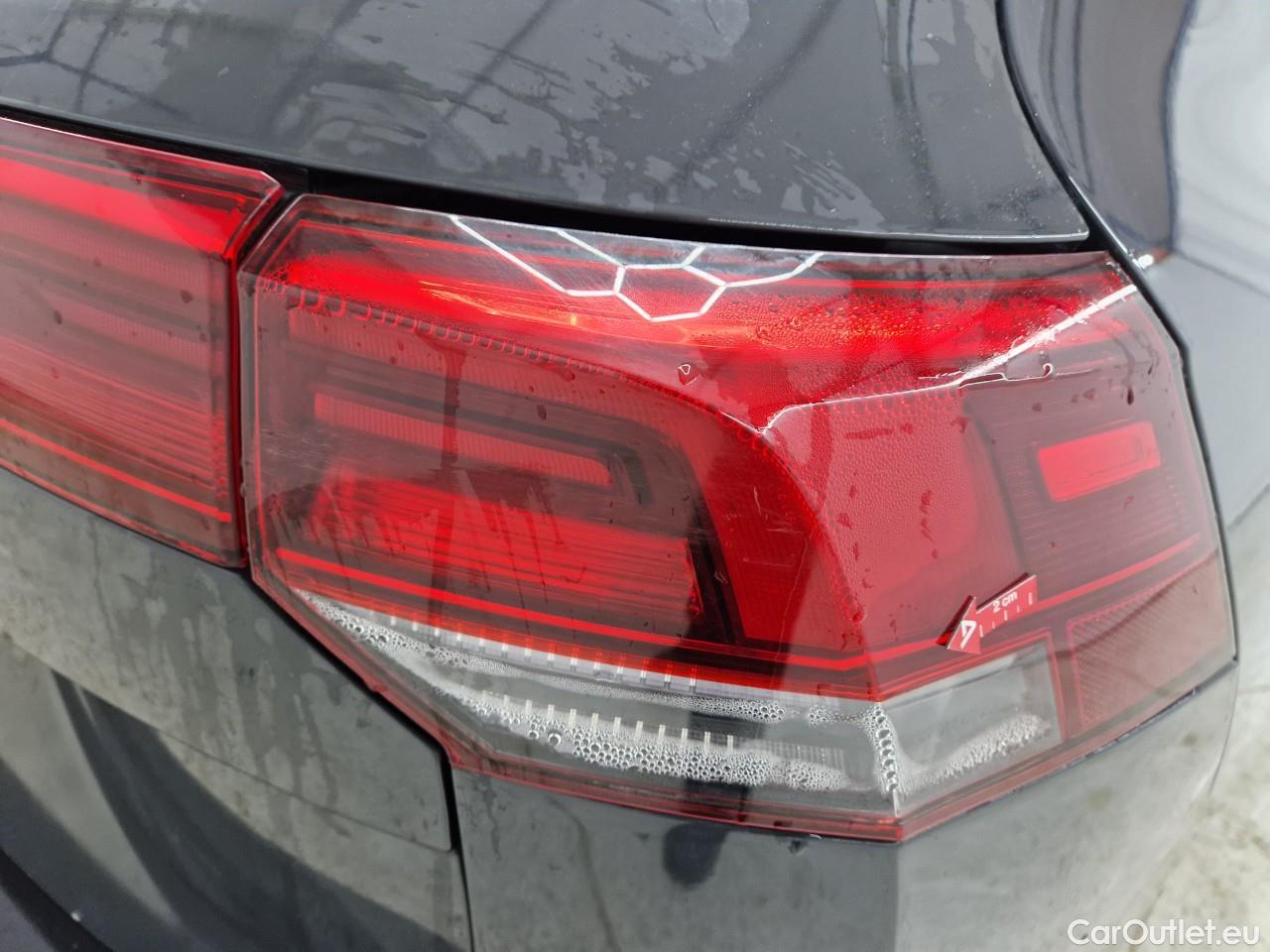  Volkswagen  Golf  2.0 TDI 116HP DSG Life Variant #16