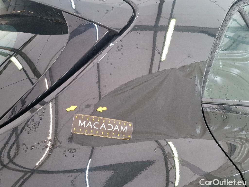  Toyota  Corolla TOYOTA  / 2018 / 5P / Berline Hybride 184h Dynamic Business Stage Acad #39