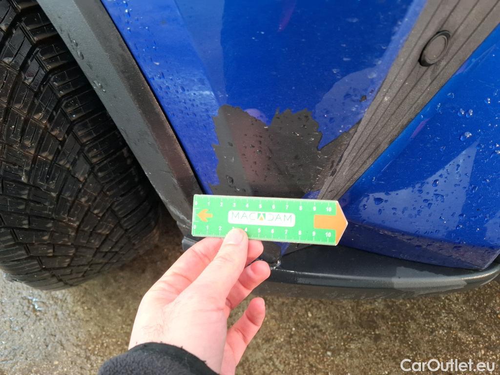  Toyota  C-HR TOYOTA  / 2016 / 5P / SUV 2.0 HYBRIDE 184 DYNAMIC BUSINESS #5