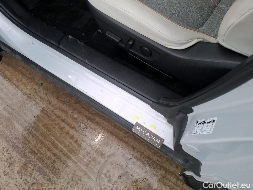  Mazda  MX-30 MAZDA  / 2019 / 5P / SUV e-Skyactiv 143ch First Ed M Confidence(SP) #1