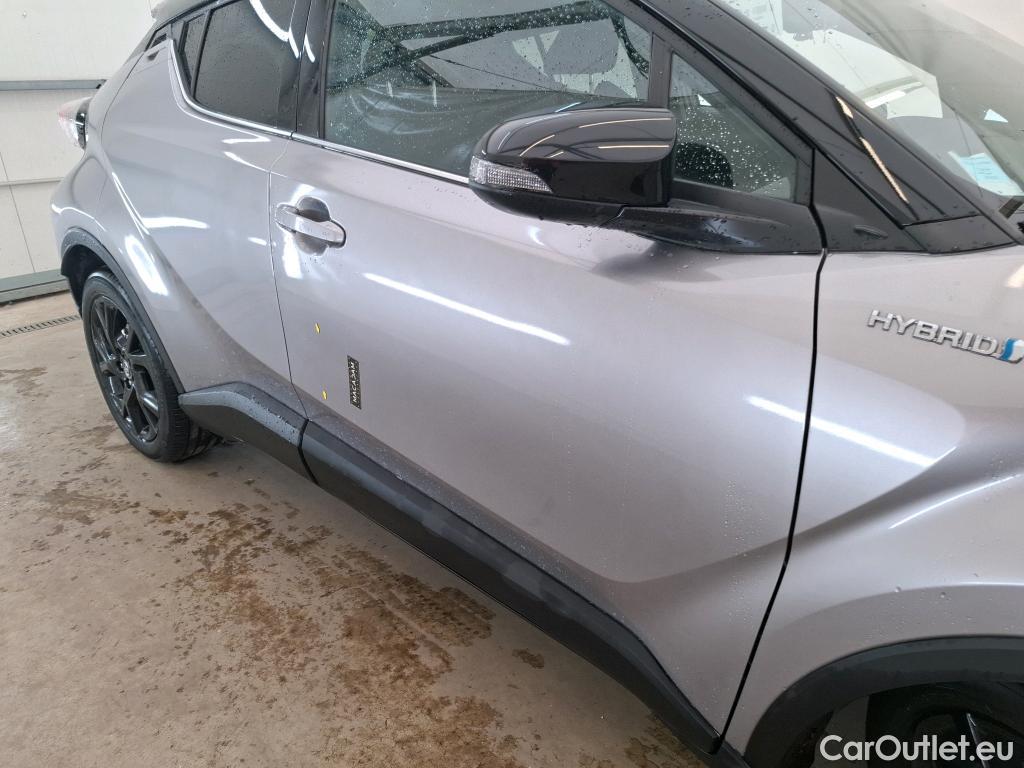  Toyota  C-HR TOYOTA  5p Berline 1.8 HYBRIDE 122 GRAPHIC #1