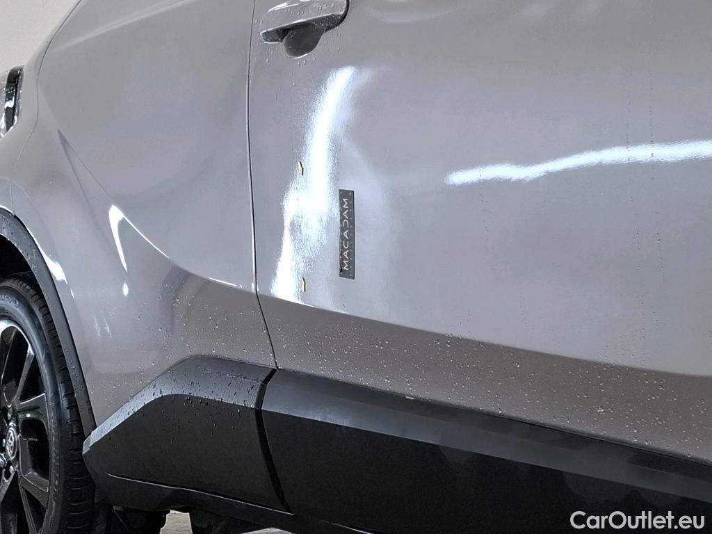  Toyota  C-HR TOYOTA  5p Berline 1.8 HYBRIDE 122 GRAPHIC #5