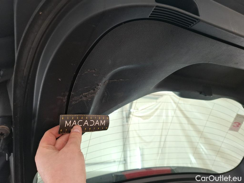  Toyota  Corolla TOYOTA  / 2018 / 5P / Berline Hybride 184h Dynamic Business Stage Acad #31