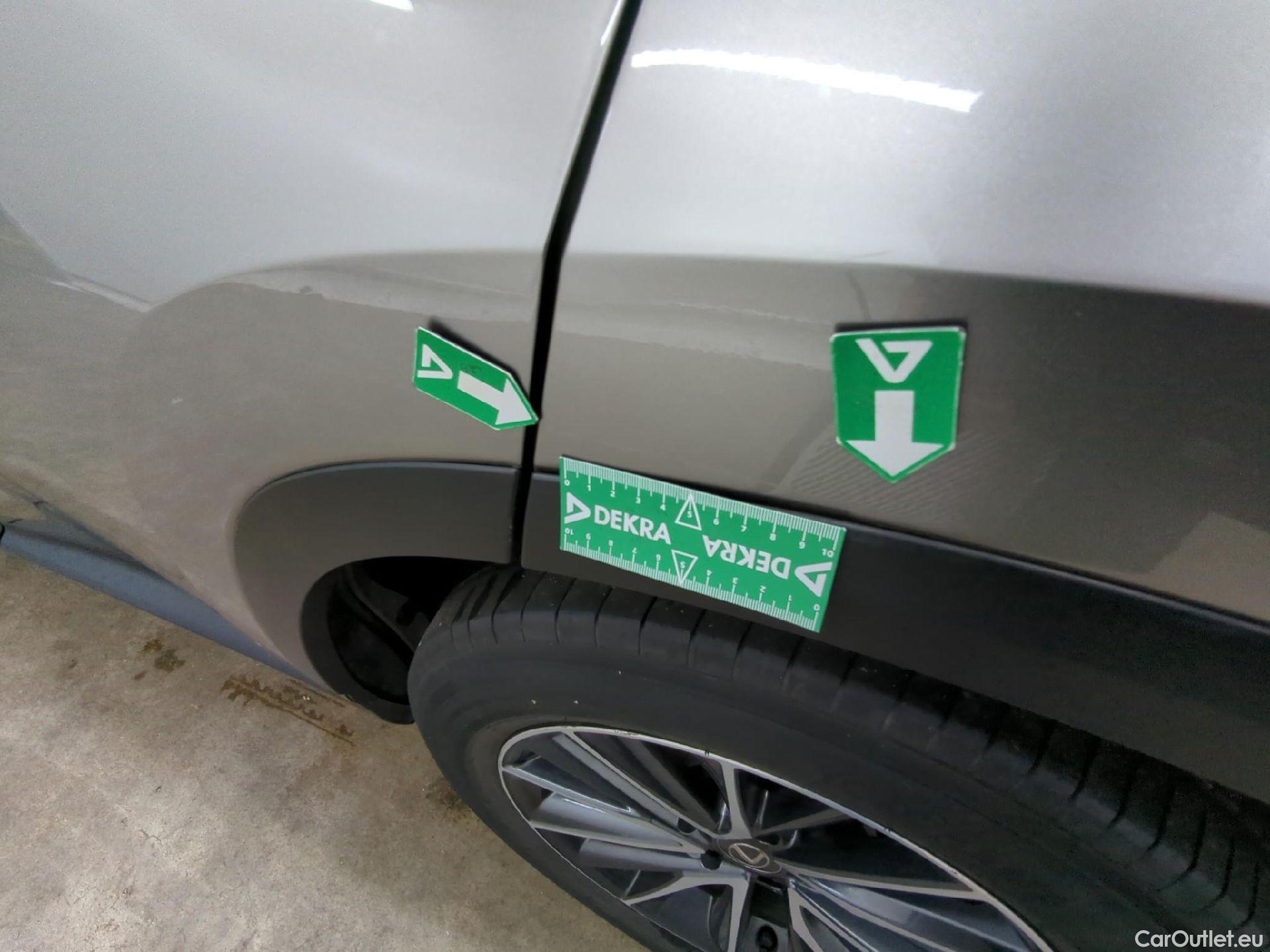  Lexus  NX LEXUS  / 2021 / 5P / SUV 450H+ 4WD Luxe #17