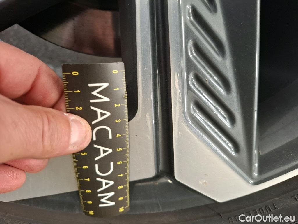  Hyundai  Tucson HYUNDAI  / 2020 / 5P / SUV 1.6 PHEV 265 HTRAC BUSINESS 4WD AUTO #38