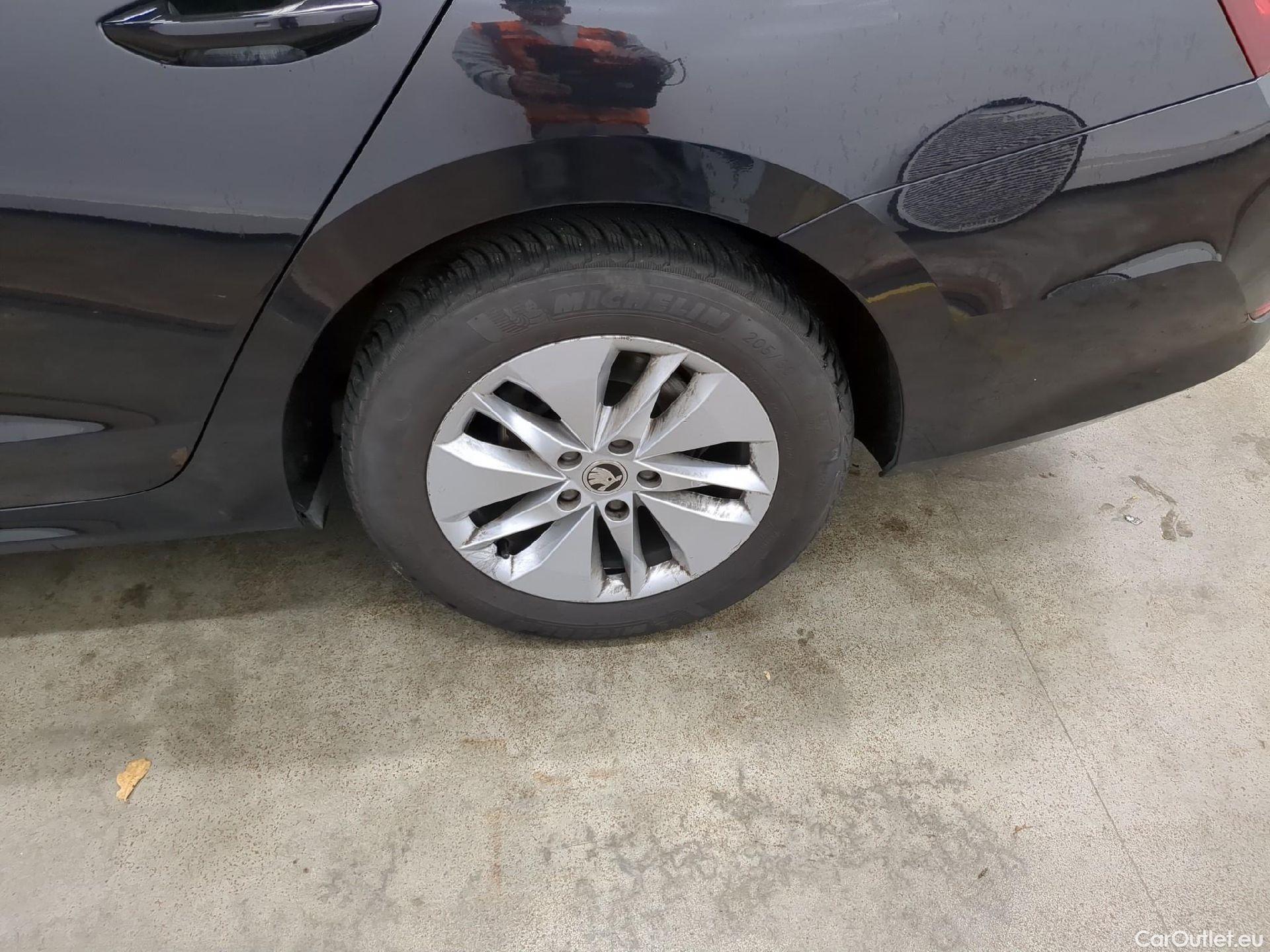  Skoda  Octavia  Break Business 2.0 TDI 115CV BVA7 E6d #19