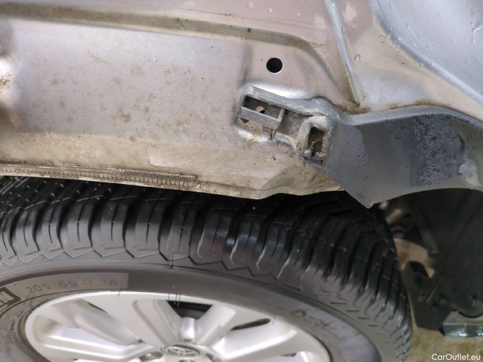  Toyota  Yaris Cross TOYOTA  Hybride / 2021 / 5P / SUV 1.5 HYBRID 116H DYNAMIC BUSINESS BEYOND #19