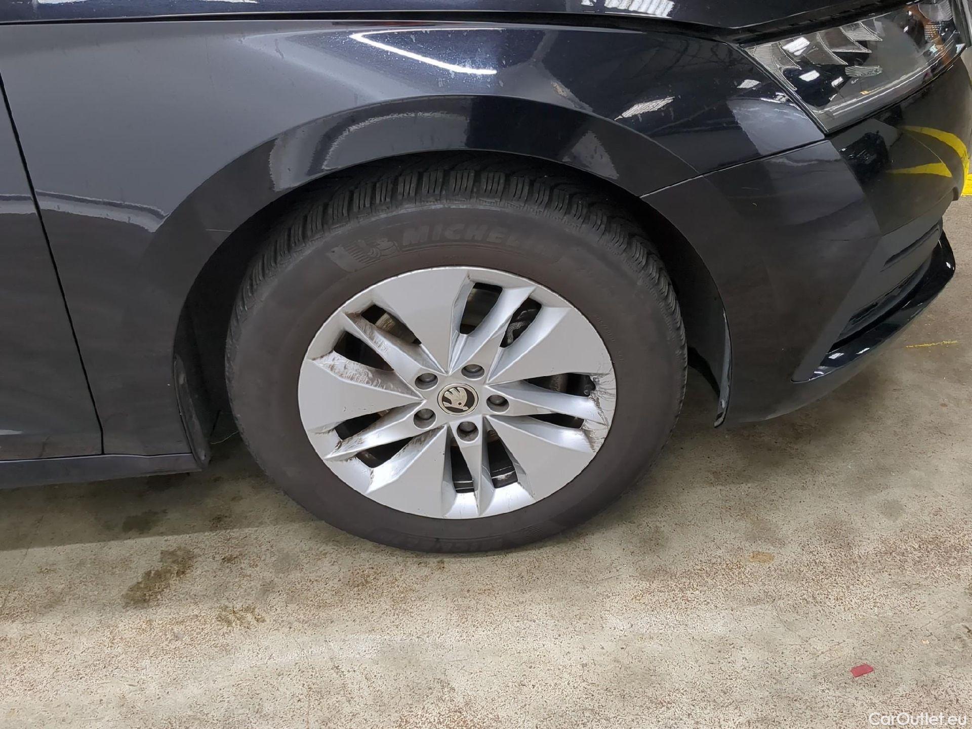  Skoda  Octavia  Break Business 2.0 TDI 115CV BVA7 E6d #22