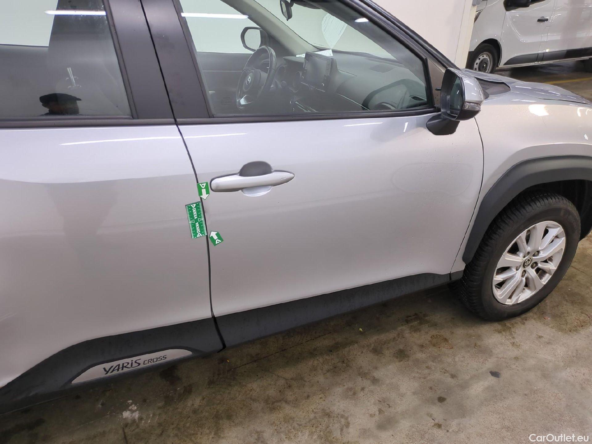  Toyota  Yaris Cross TOYOTA  Hybride / 2021 / 5P / SUV 1.5 HYBRID 116H DYNAMIC BUSINESS BEYOND #28